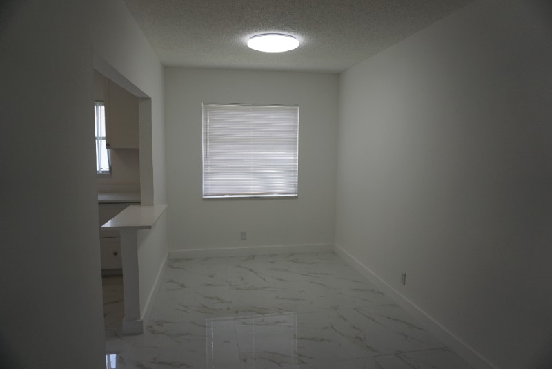 Building Photo - 151 Stratford K