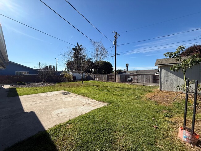 Building Photo - Orcutt Single Story Home on Cul-de-Sac with a Large Yard