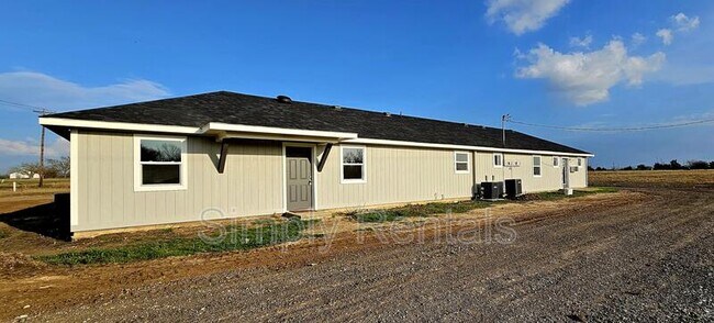 Building Photo - 11015 I-30 Frontage Rd