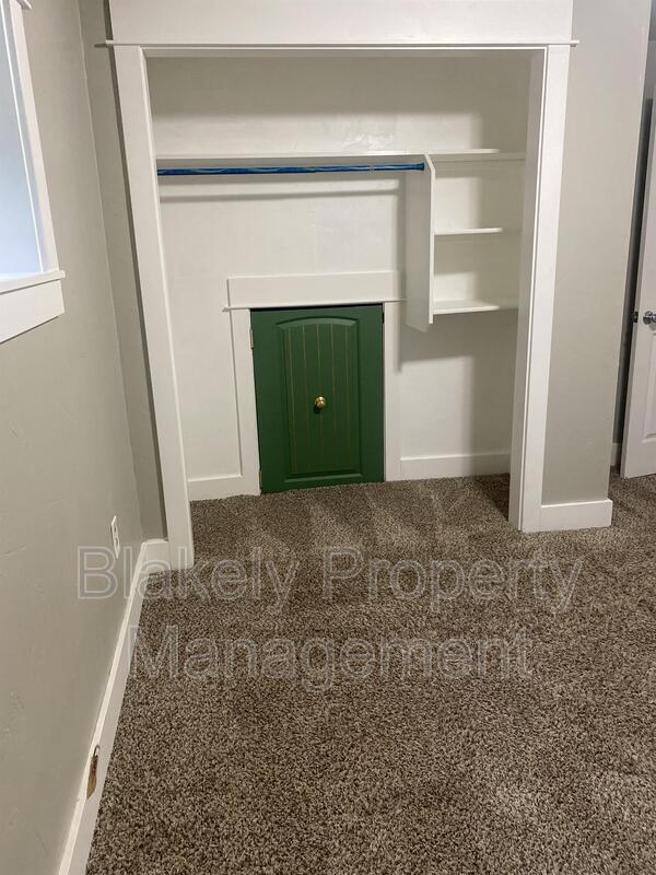 Building Photo - 1541 Marilyn Cir