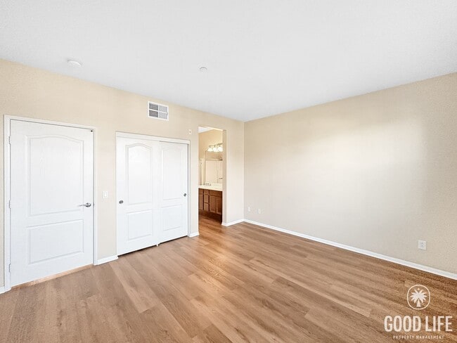 Building Photo - Modern 3-Story Townhome in Bay Park – 3BR/3.5BA with Pool, Balcony & In-Unit Laundry