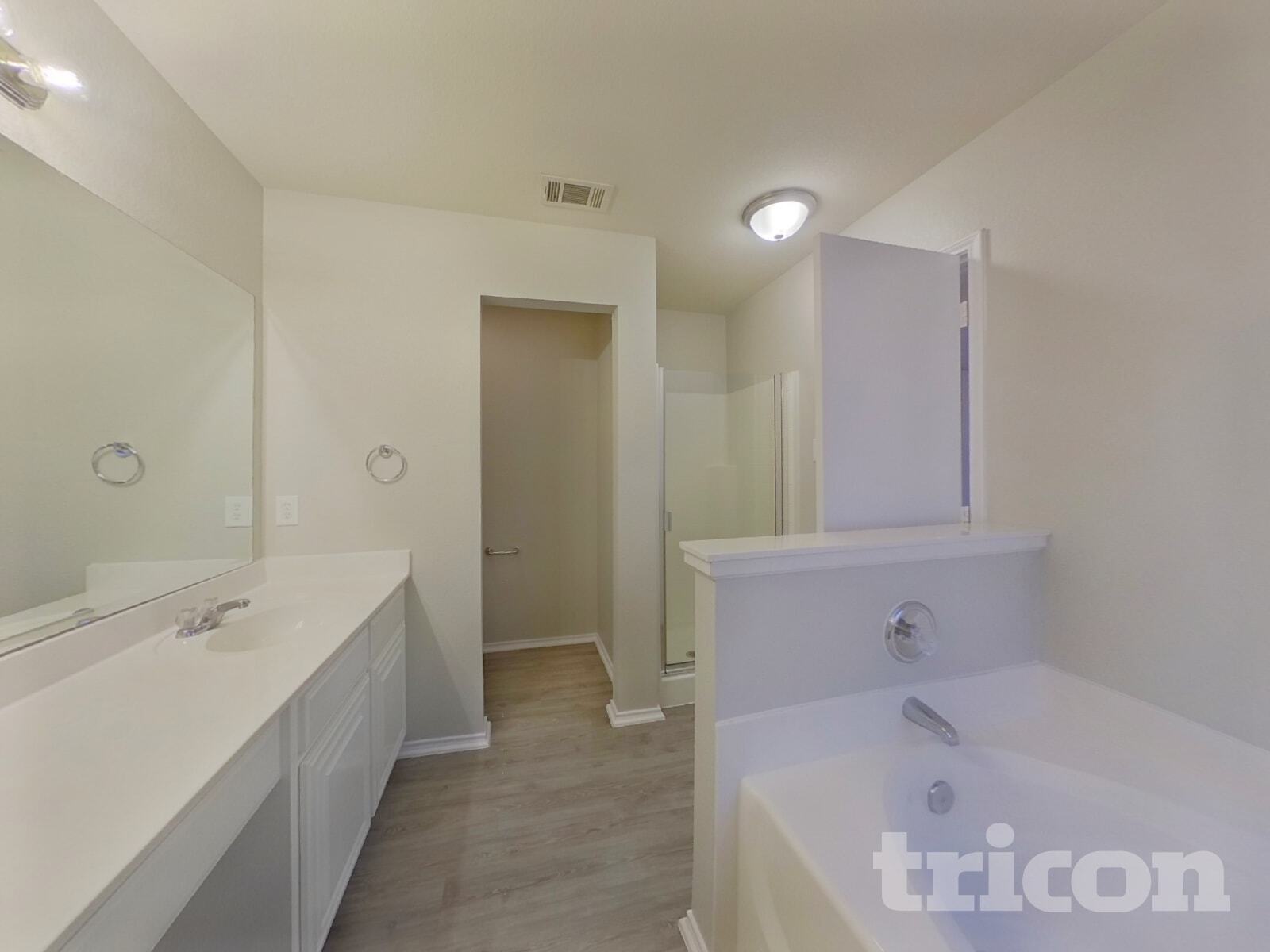 Building Photo - 10712 Braemoor Dr