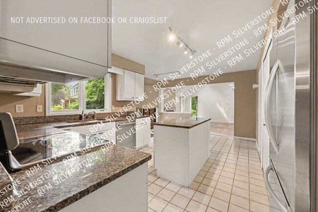 Building Photo - 2945 Cedar Ridge Dr