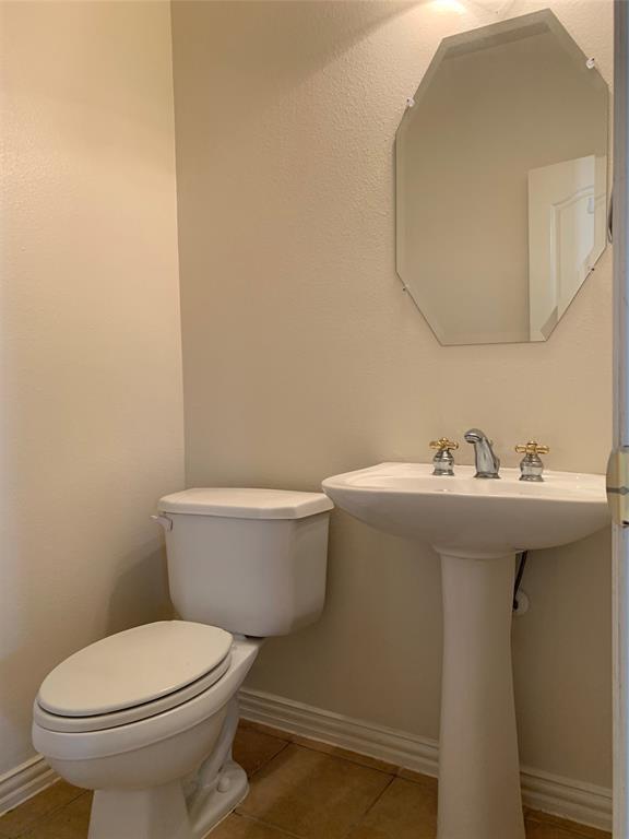 Building Photo - 2516 Brittany Lakes Dr