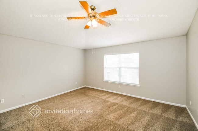 Building Photo - 13250 Companion Cir S