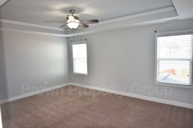 Building Photo - 441 Stonebriar Ave
