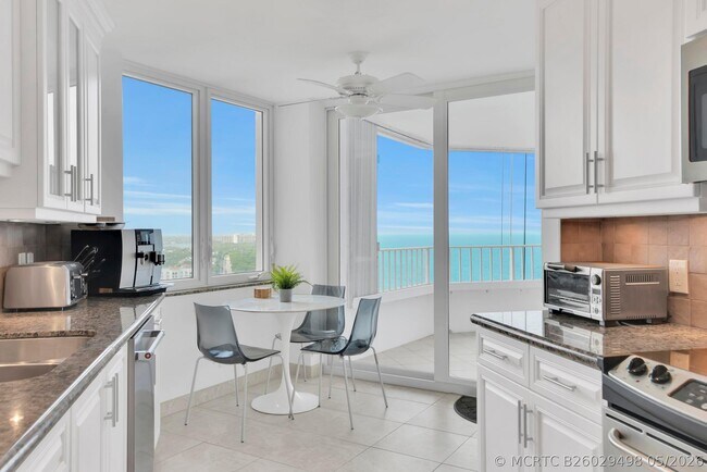 Building Photo - 500 S Ocean Blvd
