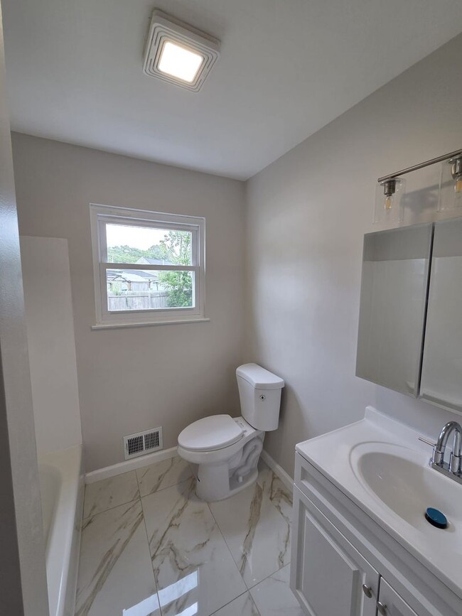 Building Photo - 955 Egret Dr
