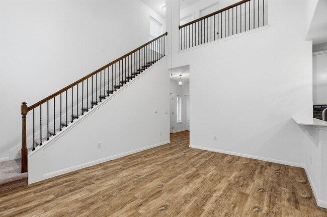 Building Photo - 11807 Frenchie Ln