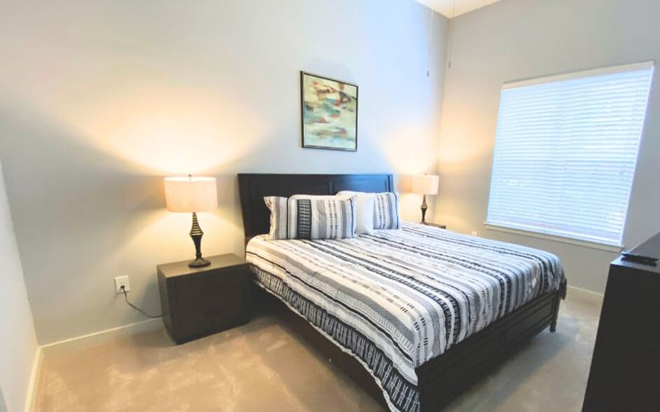 Building Photo - 6400 Blue Stone Rd