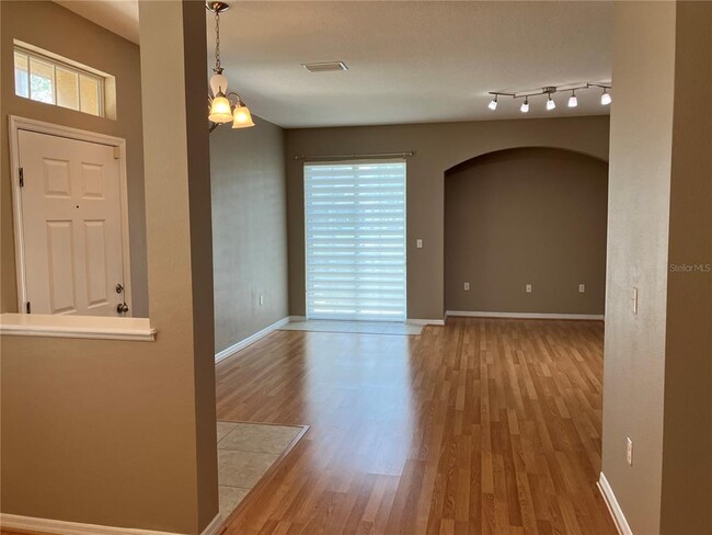 Building Photo - 7001 Interbay Blvd