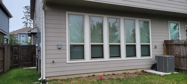 Building Photo - 566 Dry Fork Ln