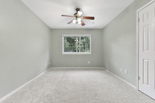 Building Photo - 31 Treescape Cir