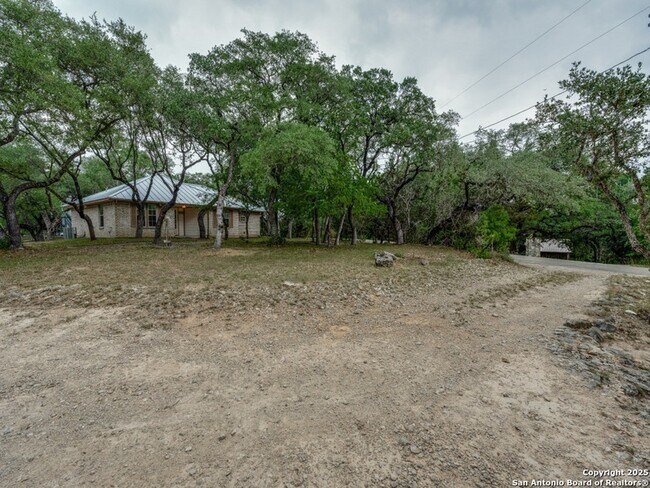 Building Photo - 510 Maricopa Dr