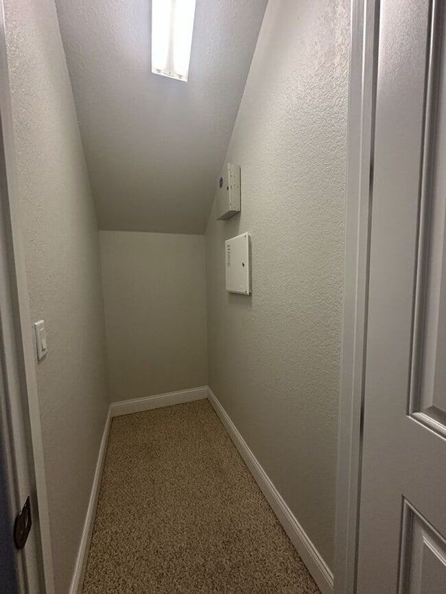 Building Photo - WESTSHORE YACHT CLUB - PREMIER GATED COMMUNITY