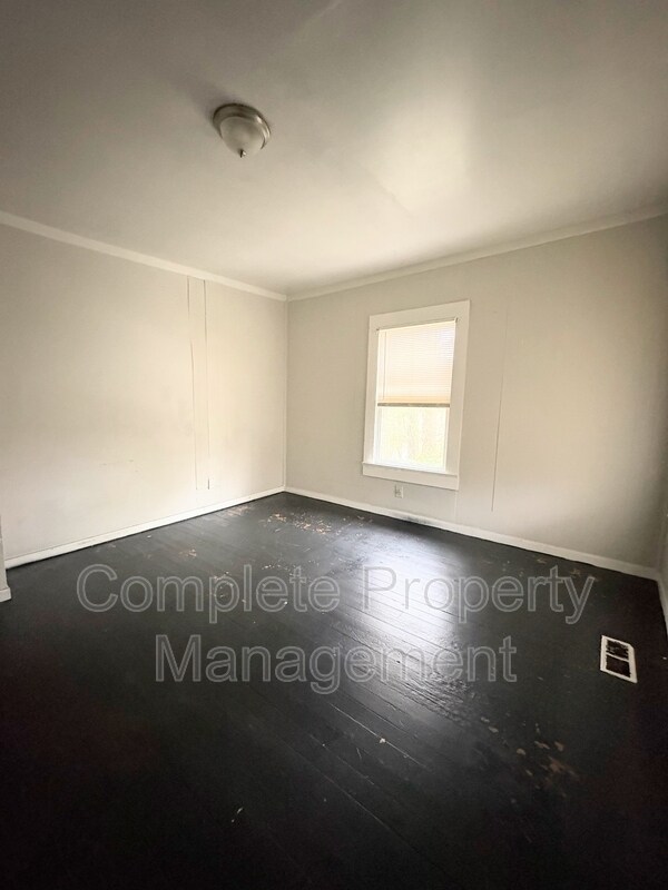 Building Photo - 4029 44th Ave N