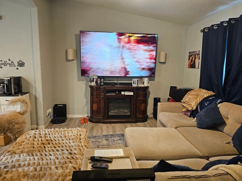 Building Photo - 7327 Placid Valley Dr