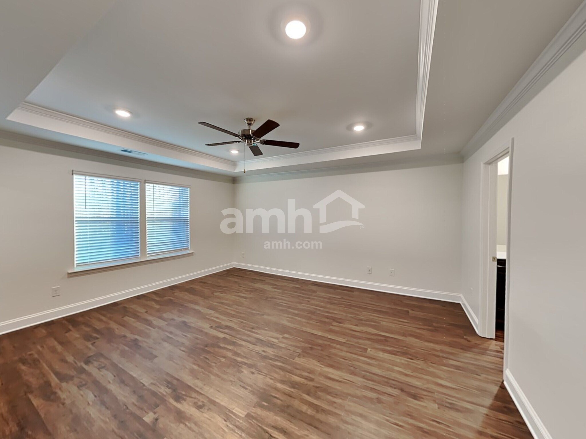 Building Photo - 618 Rivermist Dr