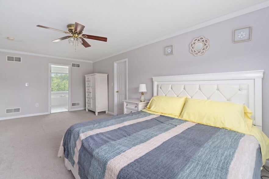 Building Photo - 2190 Beechwood St