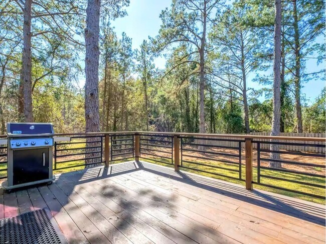 Building Photo - 134 Blackberry Ln