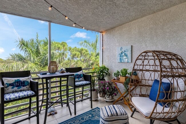 Building Photo - ** NAPLES COVE @ BAY FOREST ** 2 BED / 2 B...