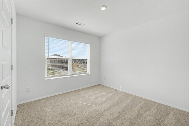 Building Photo - 3401 SW Endearment St