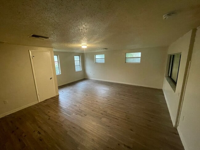 Building Photo - 6548 Batea Terrace
