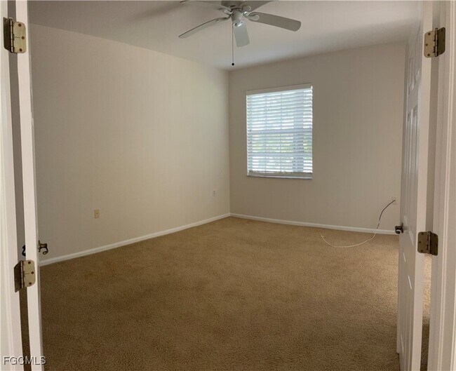 Building Photo - 16570 Crownsbury Way