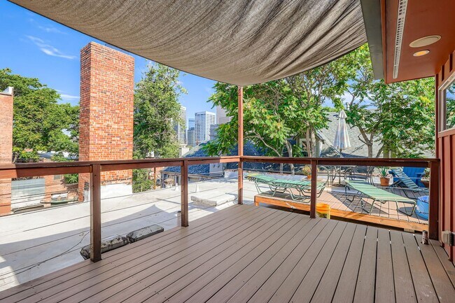 Building Photo - Capitol Hill Location, private roof top de...