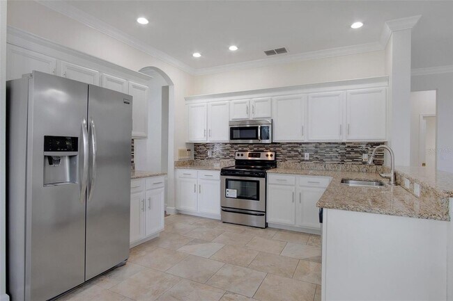 Building Photo - 12661 Enclave Dr