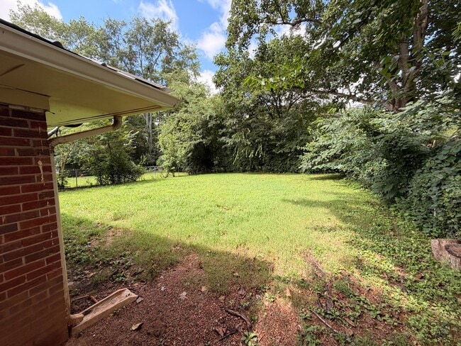 Building Photo - 1706 Minerva Dr