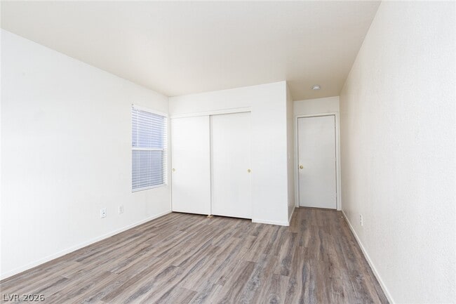 Building Photo - 10667 April Rose Ct