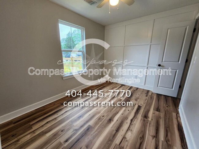 Building Photo - 229 Evergreen Trail SE