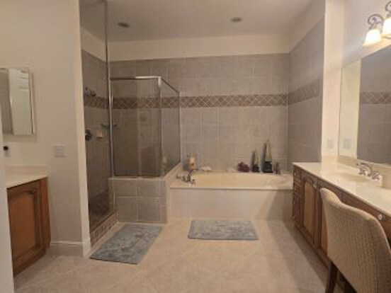 Building Photo - 9142 Cherry Oaks Ln