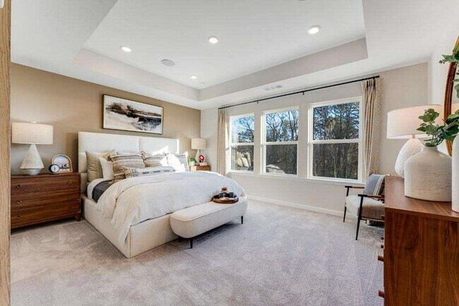 Building Photo - 5716 Schelton Pl