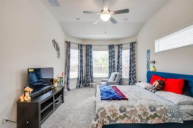 Building Photo - 508 Middle Brook Dr