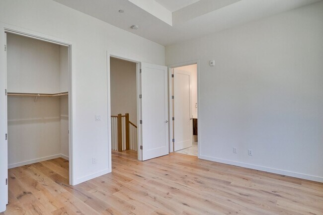 Building Photo - Brand New 2 Story, 3 Bed, 3 Bath Townhome ...