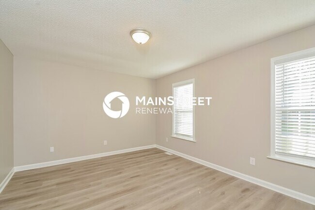 Building Photo - 3 Bedroom Pet-Friendly Home in Knightdale, NC with Main Street Renewal