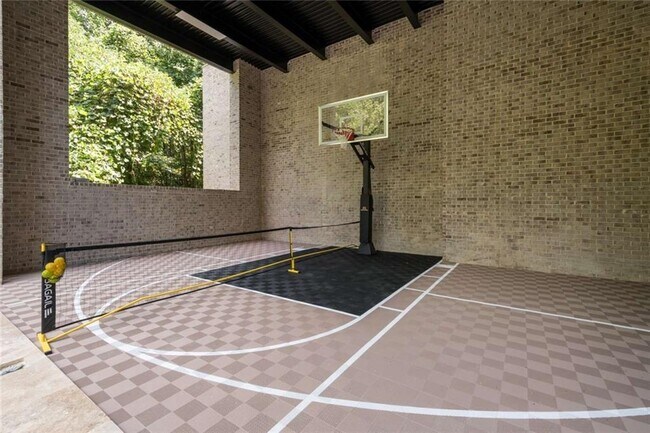 Building Photo - 402 Timberview Trail