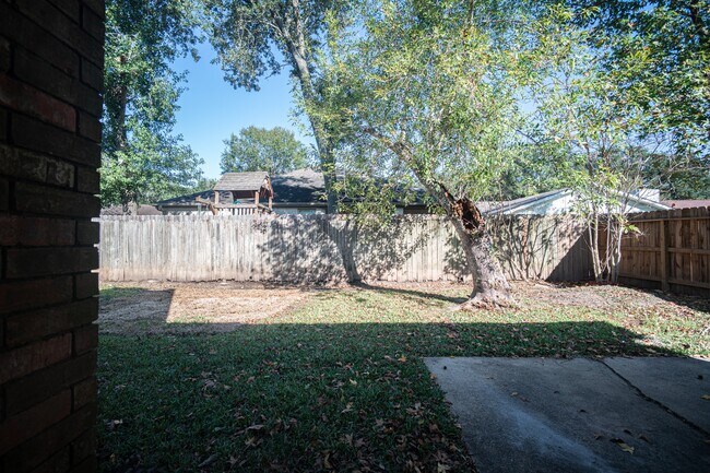 Building Photo - 2026 Quail Valley E Dr