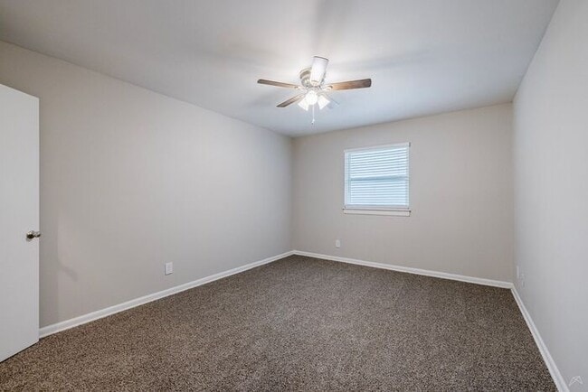 Building Photo - SPRING MOVE-IN SPECIAL - Reduced Rates on ALL Floorplans + Apply & Receive Approval by 02/28/26 e...