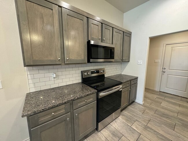 Building Photo - Available Now- Half Off First Months Rent!