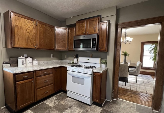 Building Photo - For Rent, Vermillion SD!