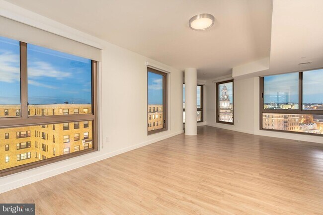 Building Photo - 1630 Columbia Rd NW