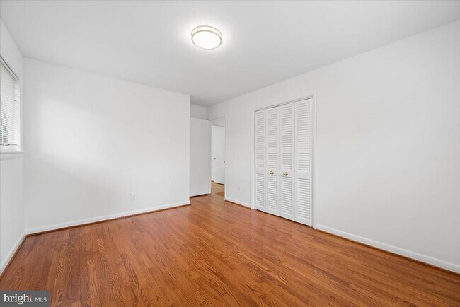 Building Photo - 9202 Wilmett Ct