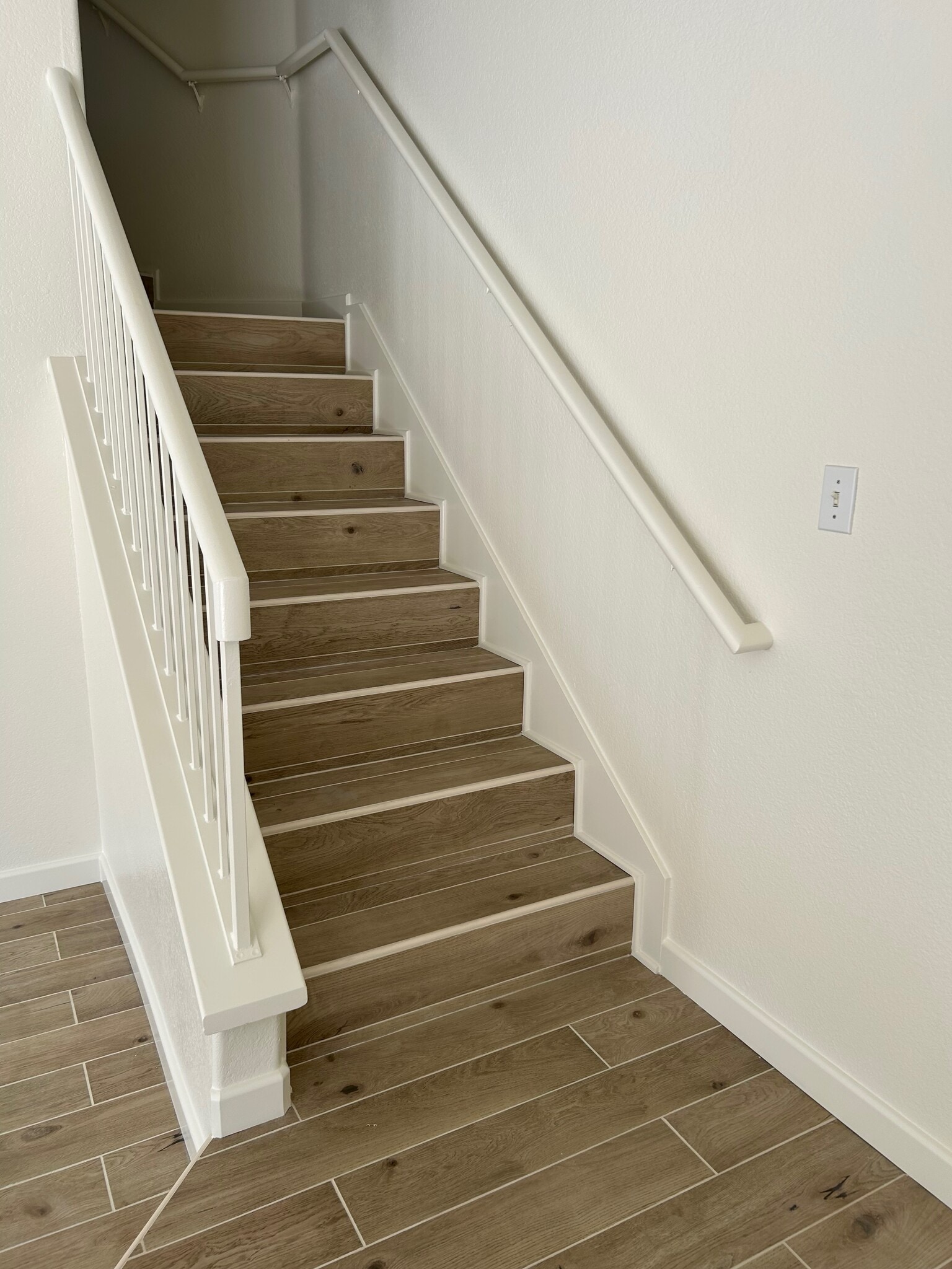 Building Photo - 13133 Le Parc