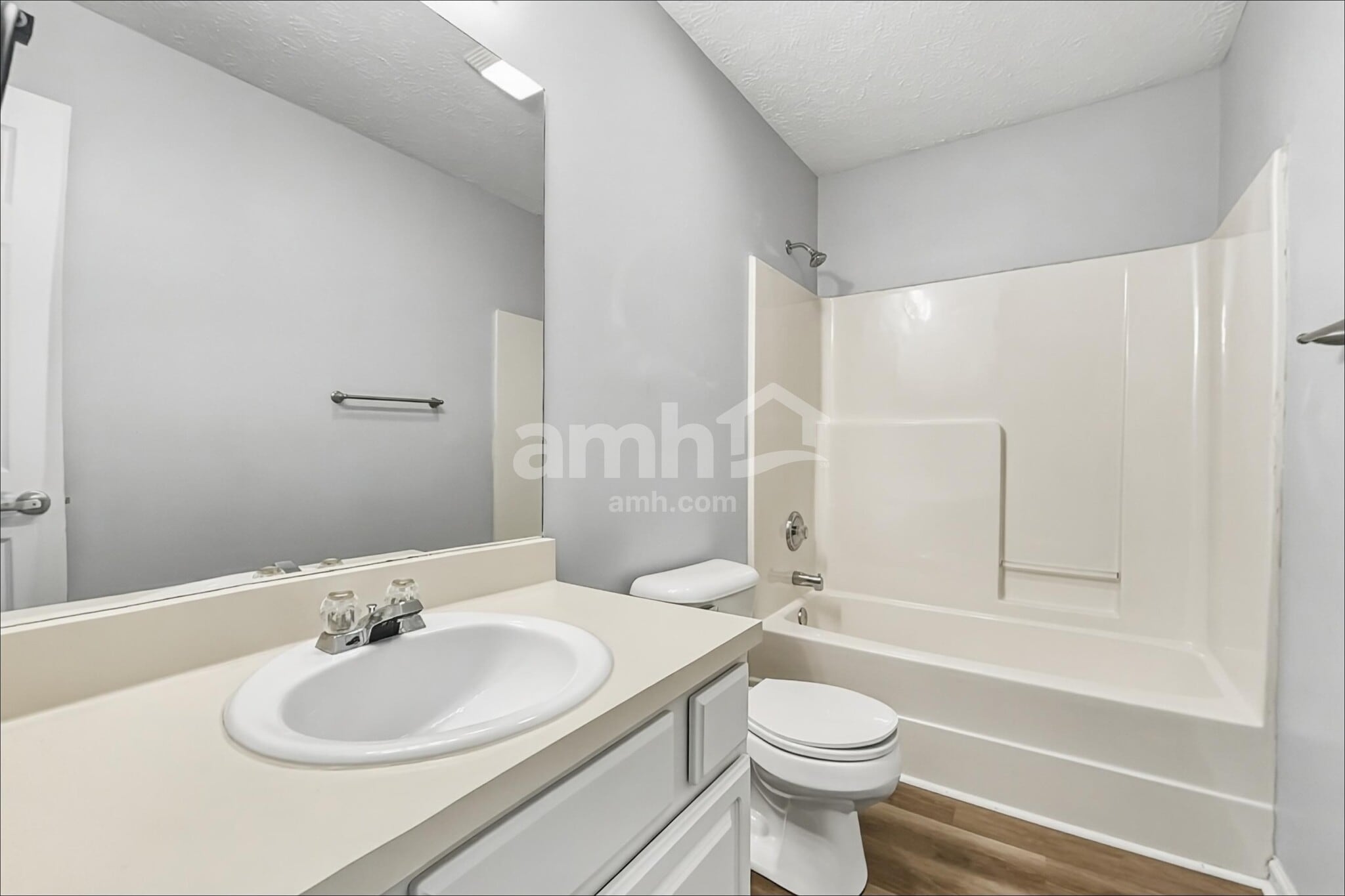 Building Photo - 3136 Hidden Creek Dr