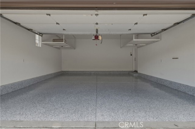 Building Photo - 65 Wonderland
