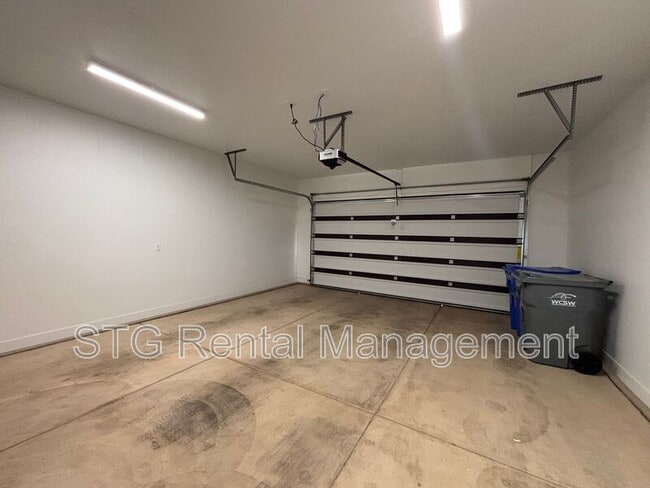 Building Photo - 2963 E Snowberry Dr
