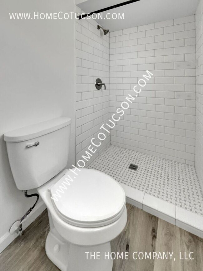 Building Photo - 3512 S Chesin Dr